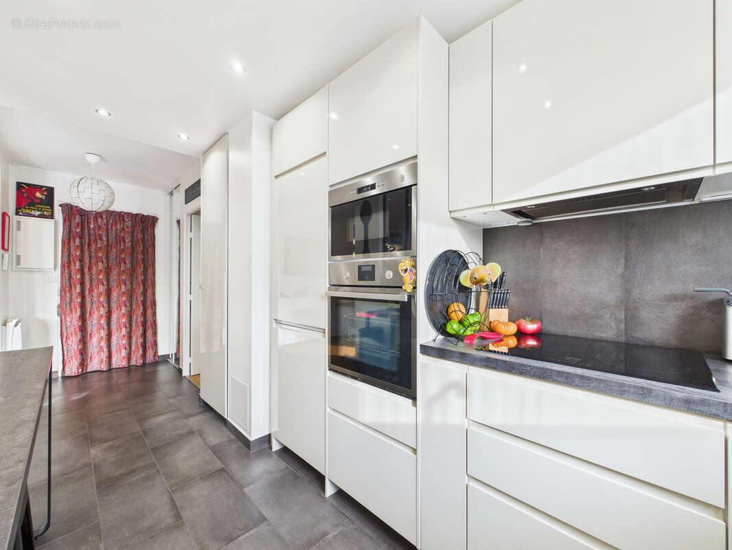 Appartement à SURESNES