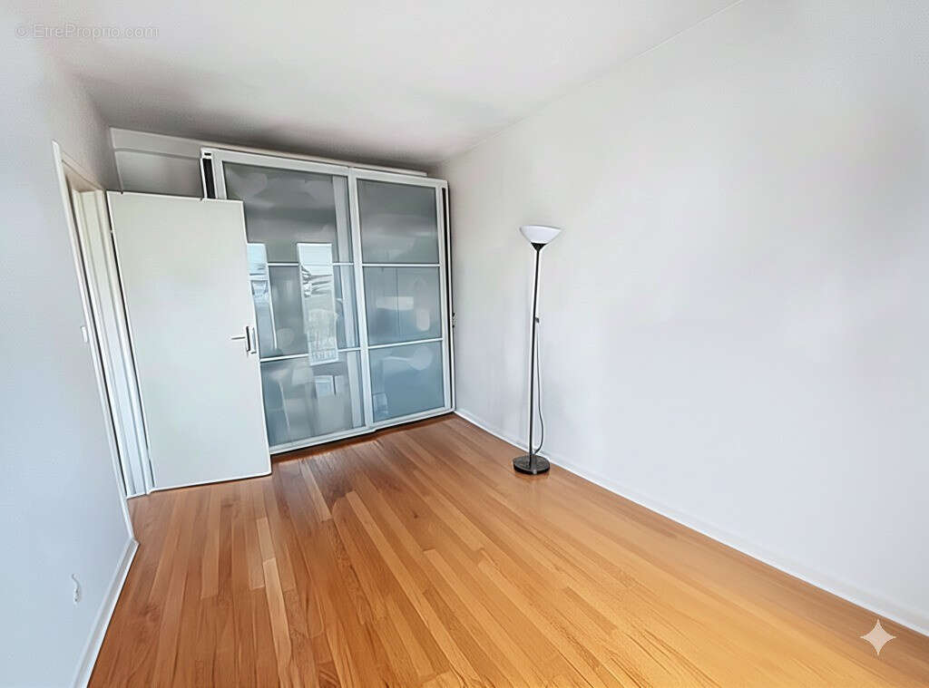 Appartement à MONTROUGE