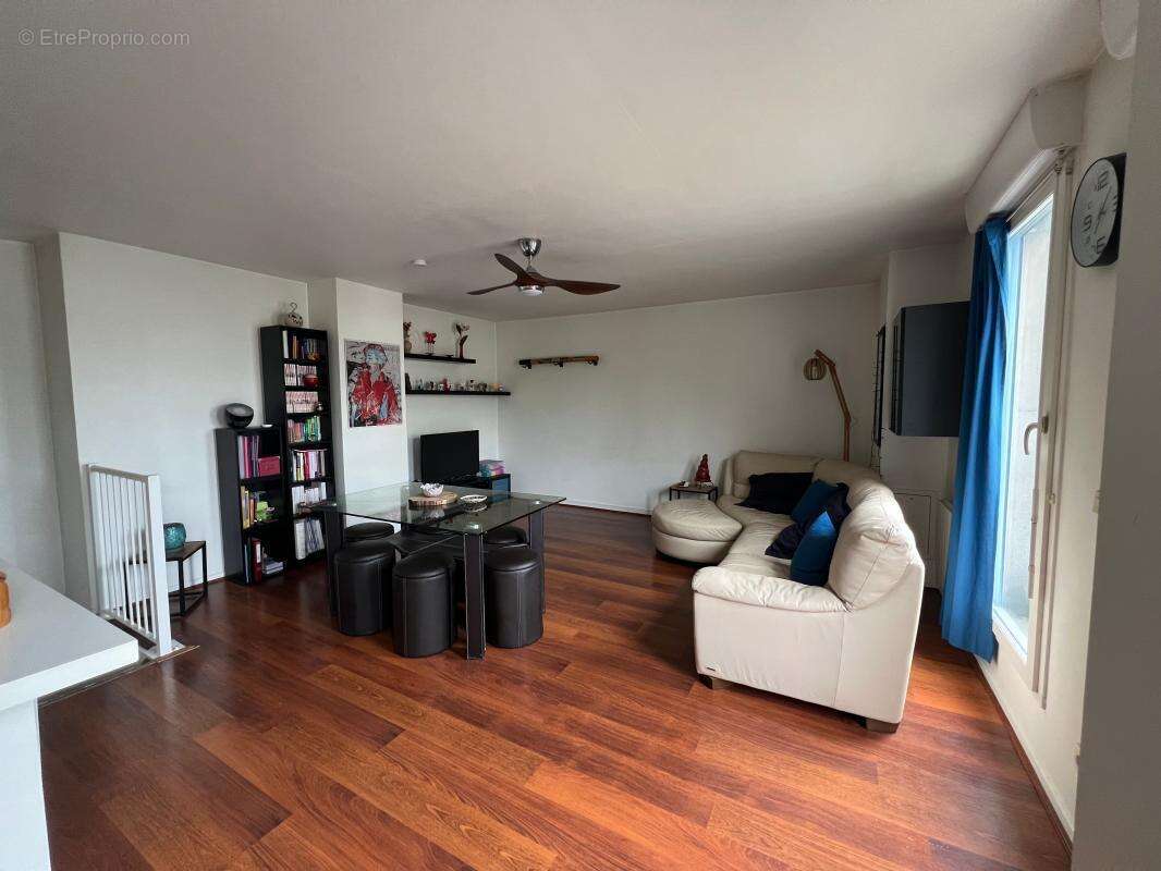 Appartement à BUSSY-SAINT-GEORGES