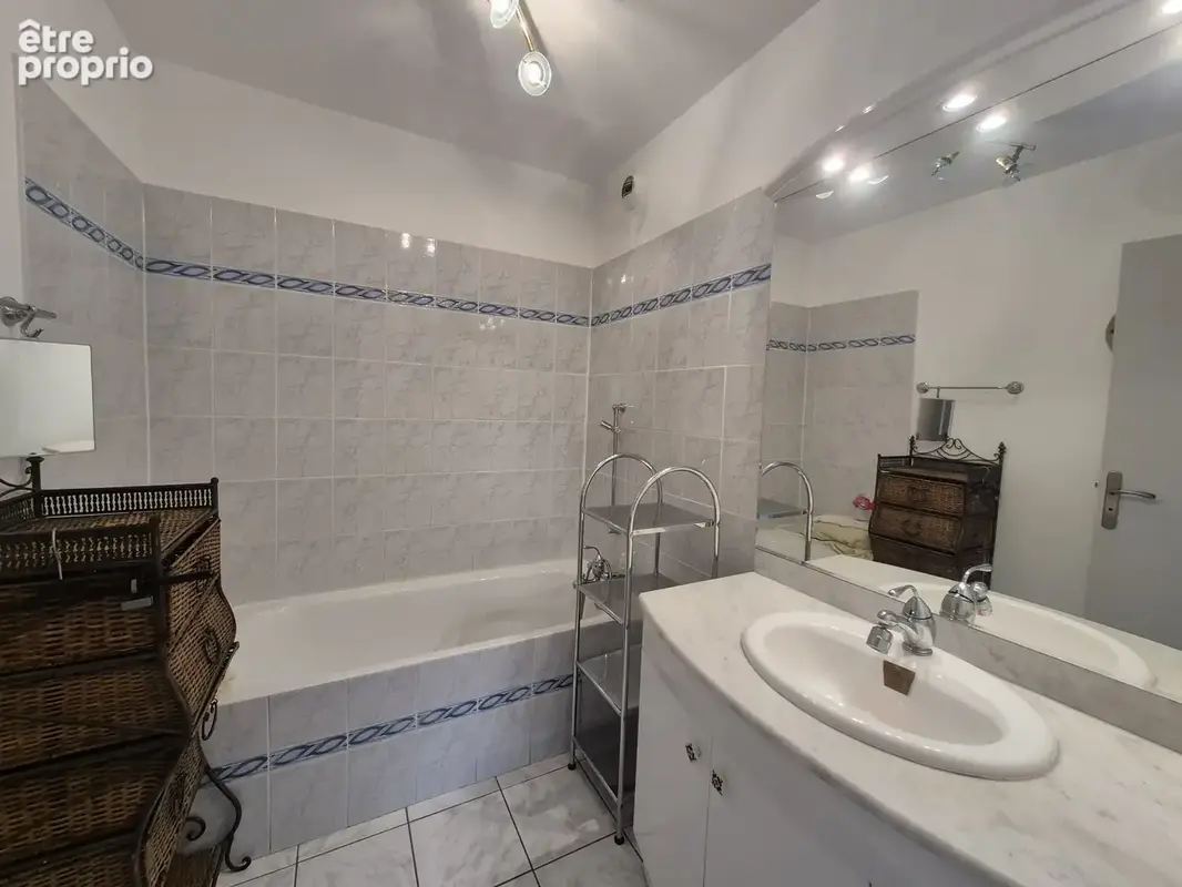 Appartement 4 pièces 79 m² à vendre à Seyssins (38180) - photo 4