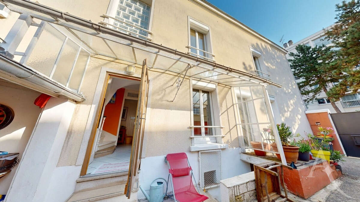 Maison à MONTREUIL