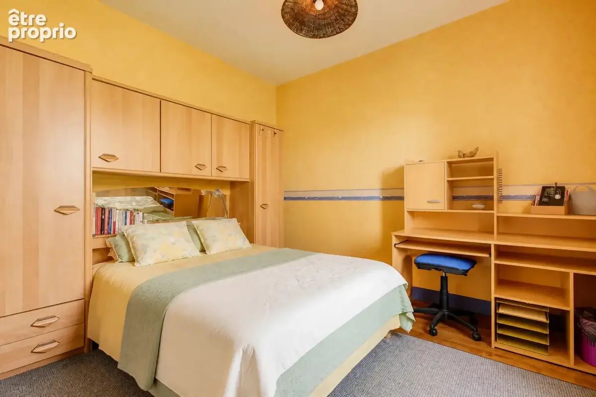 CHAPONOST – OUEST LYONNAIS Ancien corps de ferme – 210 m² habitables – 6/7 chambres – Dépendance – Terrain clos et arboré de 3 2 - photo 20