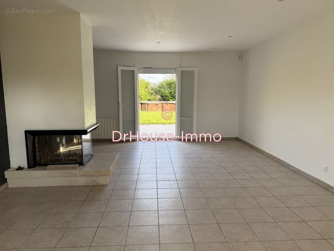 Maison à GIRONVILLE