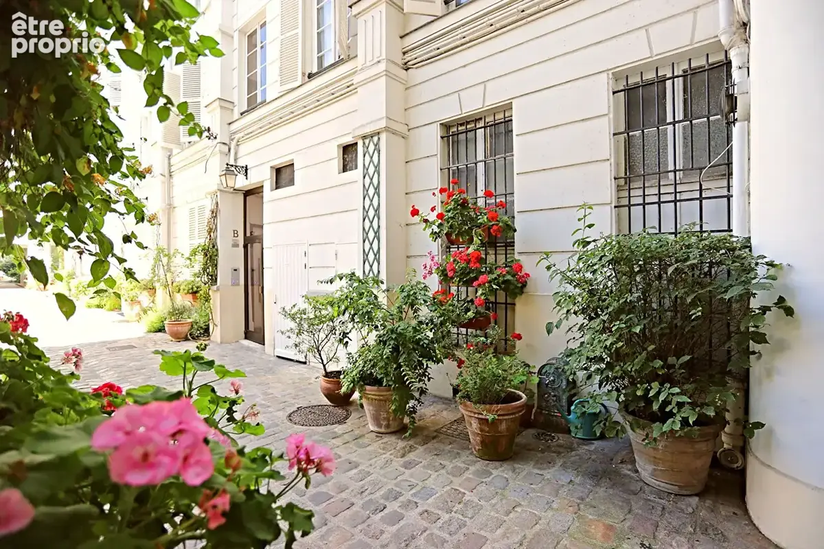 Appartement à PARIS-7E
