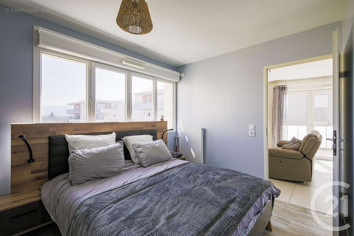 Appartement à SAINT-MARTIN-D'HERES