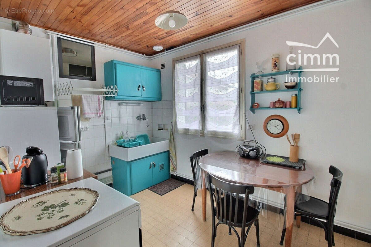 Maison à SAINT-SIMEON-DE-BRESSIEUX