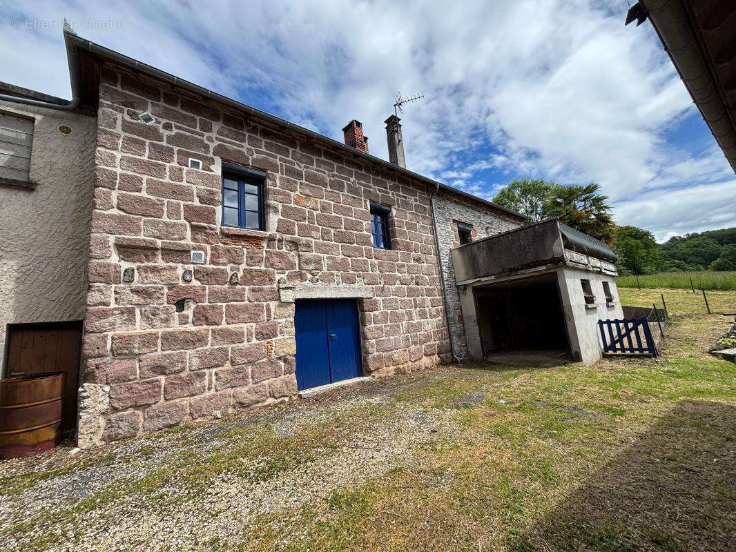 Maison à DONZENAC