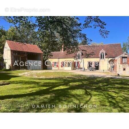 Maison à CHARNY
