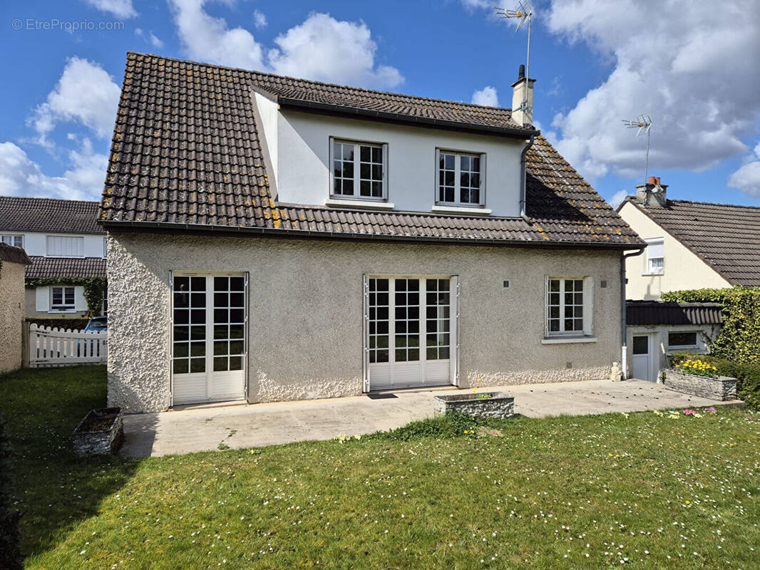 Maison à SENLIS