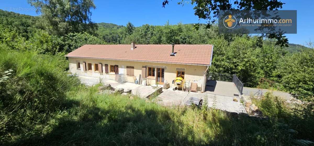 Maison à MONTFERRIER