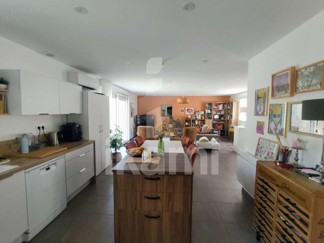 Maison entièrement rénovée 103 m2 Génissieux - photo 6