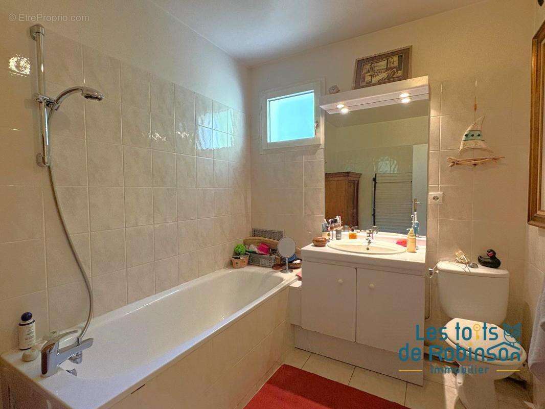 Appartement à LE PLESSIS-ROBINSON