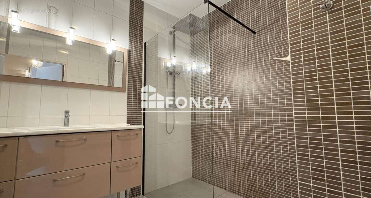 Appartement à LYON-4E