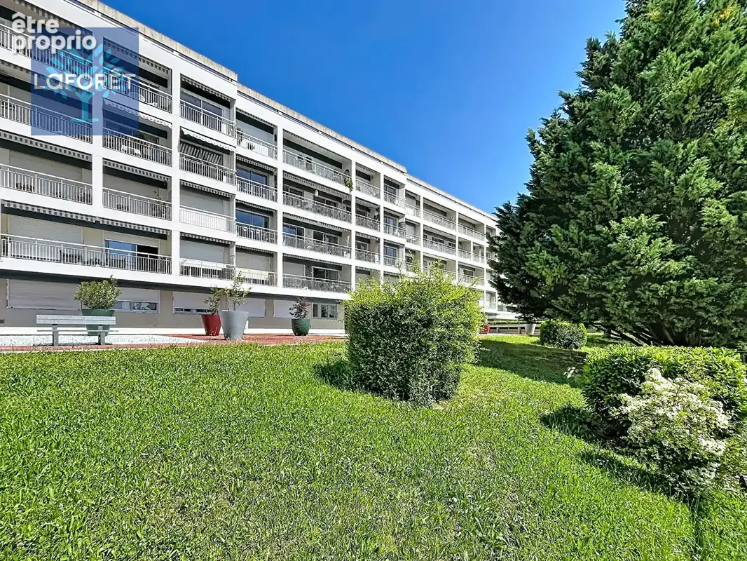 Appartement Caluire Et Cuire 3 pièce(s) 77 m2 - photo 8