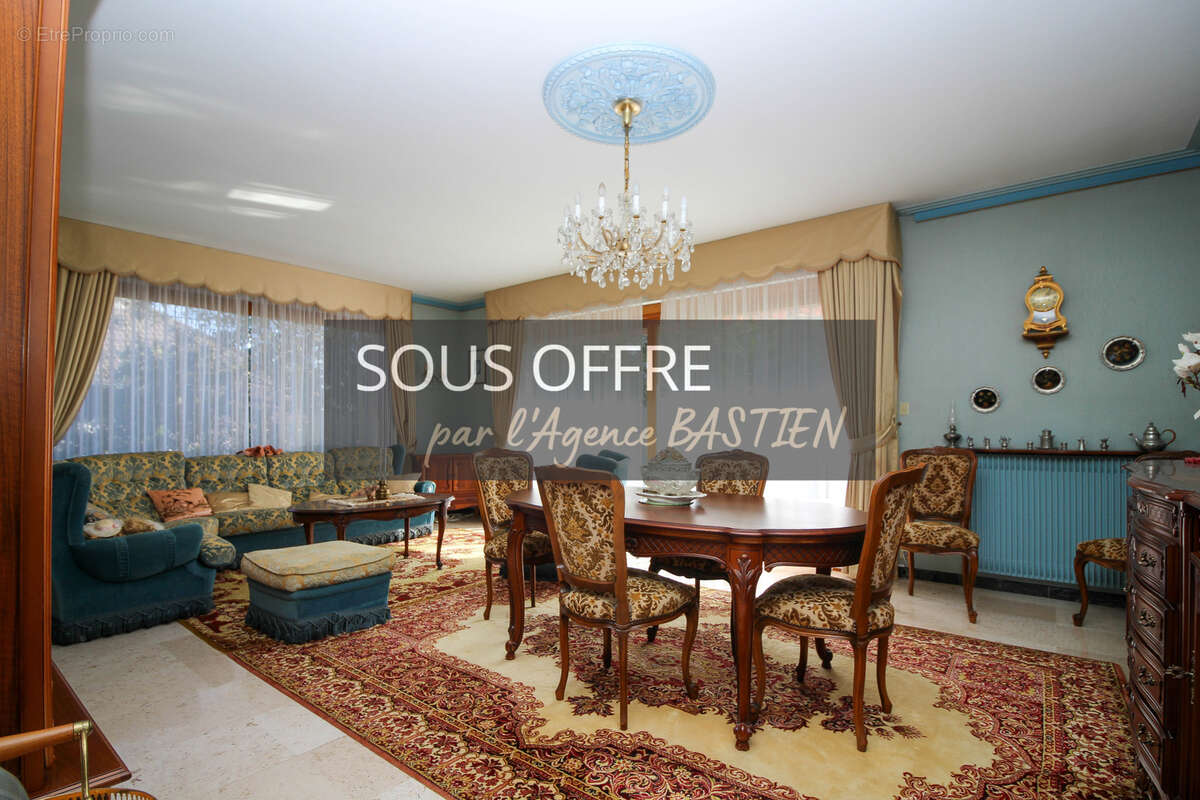 Maison à DIVONNE-LES-BAINS
