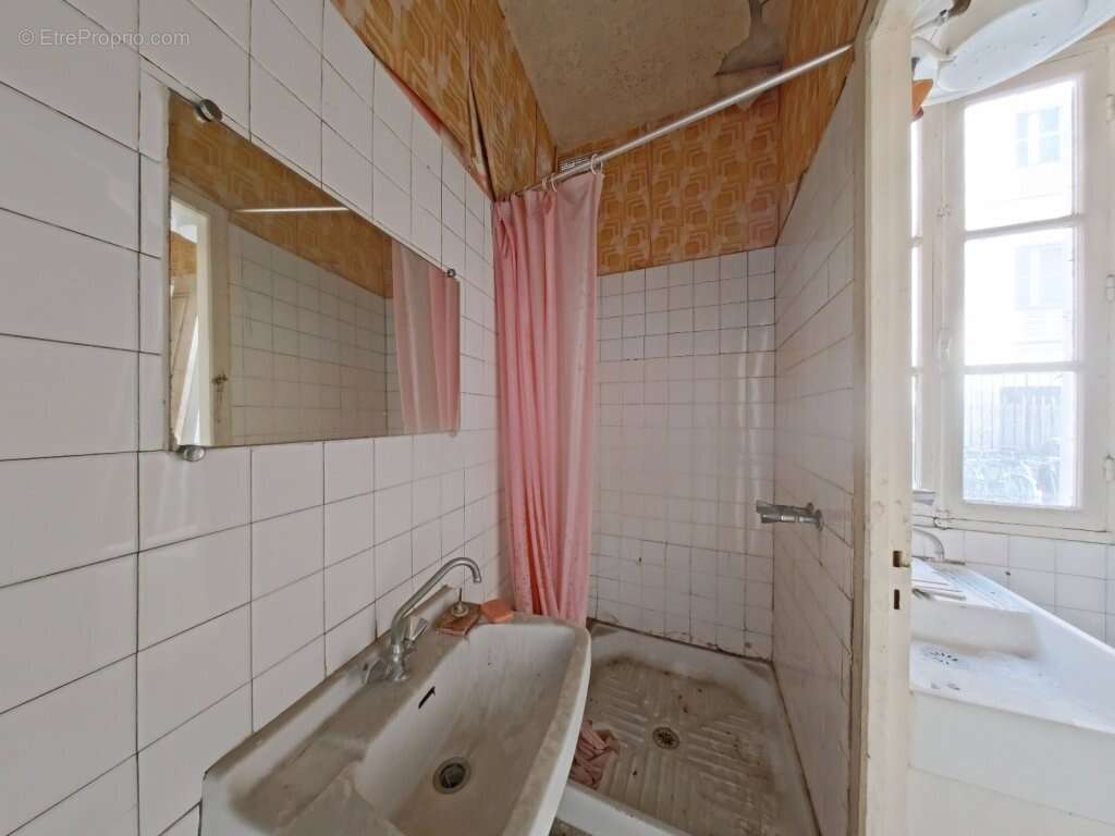Appartement à PARIS-11E