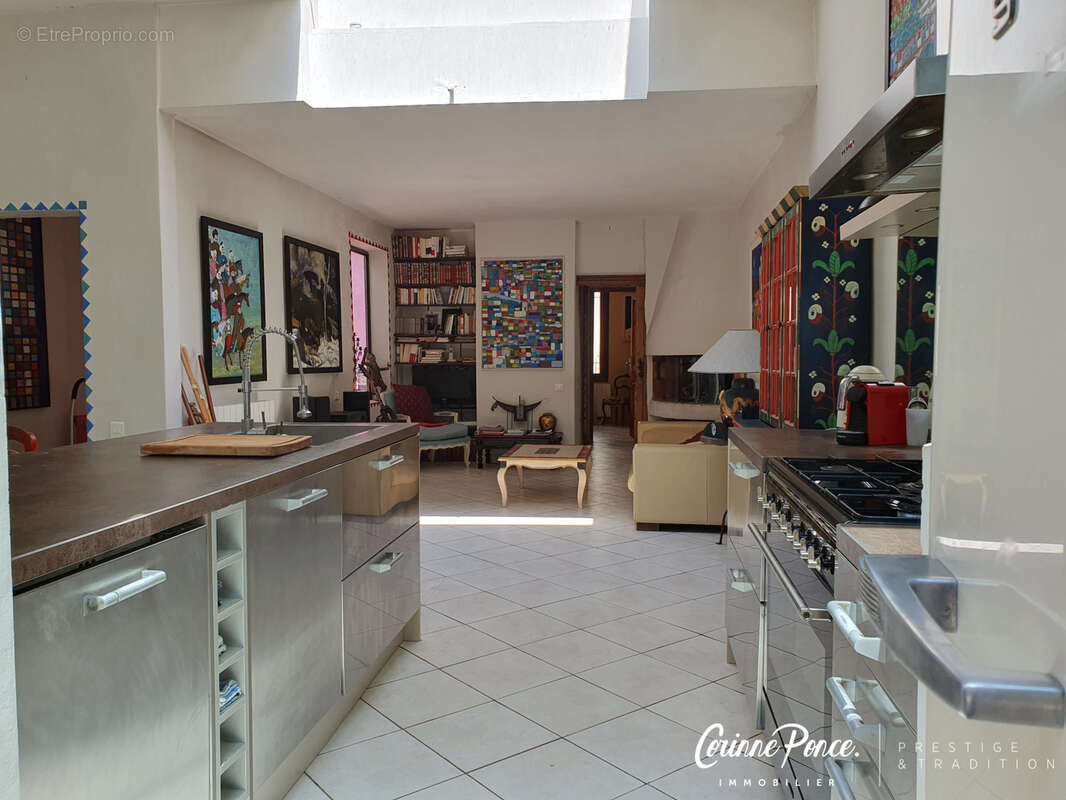 Nîmes maison de charme avec patio pisine dépendance - photo 5