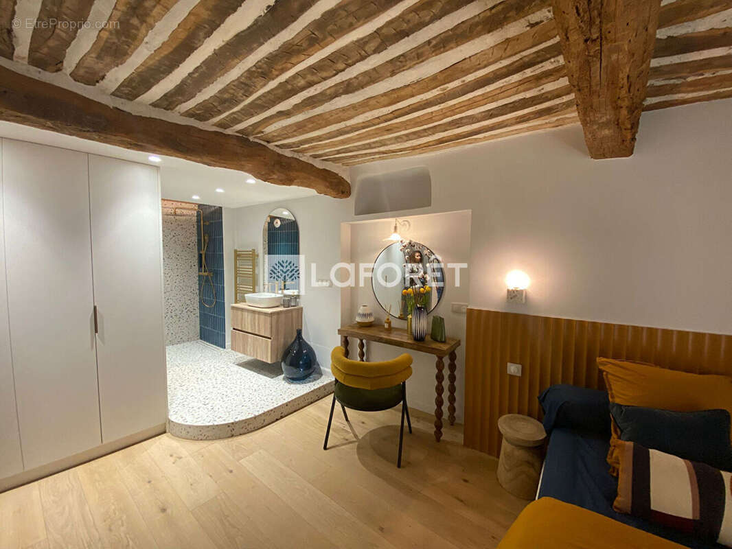 Maison à VALBONNE