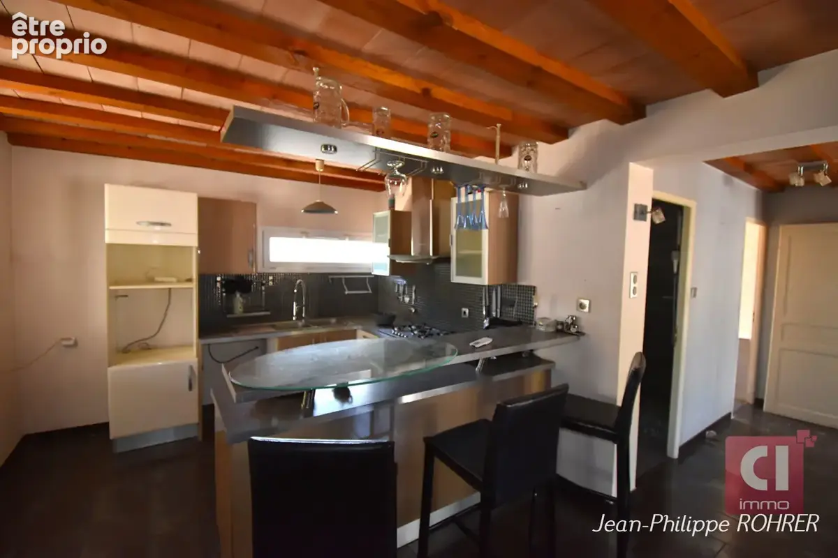 Sainte-anastasie-sur-issole propriété avec 2 dépendances, piscine et garage de 65 m² ? multiples possibilités - photo 9