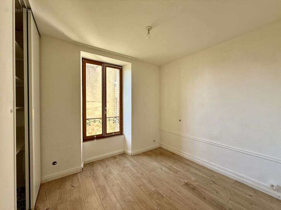 Appartement à MONTIGNY-LENCOUP