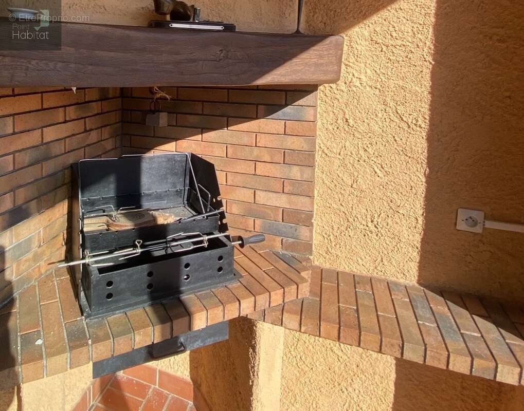 Maison à BAGNOLS-EN-FORET