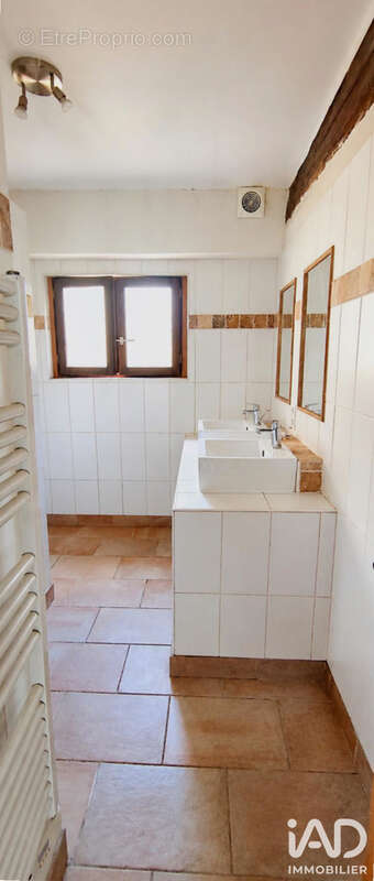 Maison 140 m² à Poilly-Sur-Tholon  - photo 7