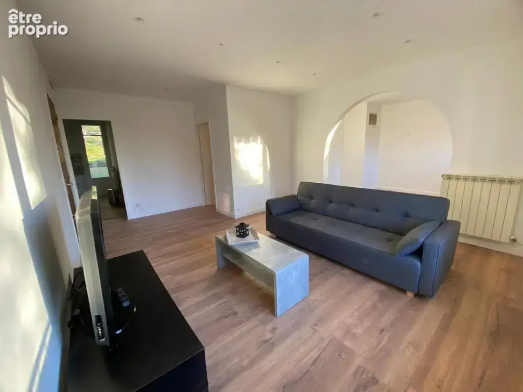 Appartement 4 pièces 70 m2 Toulon Ouest 83200 - photo 2