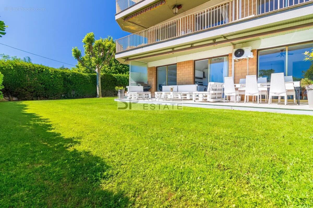 Appartement à LE CANNET