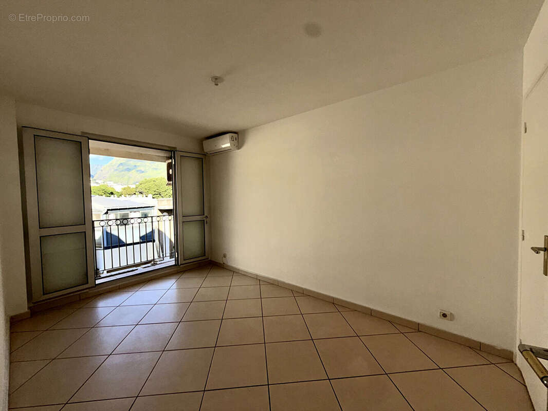 Au coeur du Carré d'Or  -  Spacieux duplex de 102 m². - photo 4