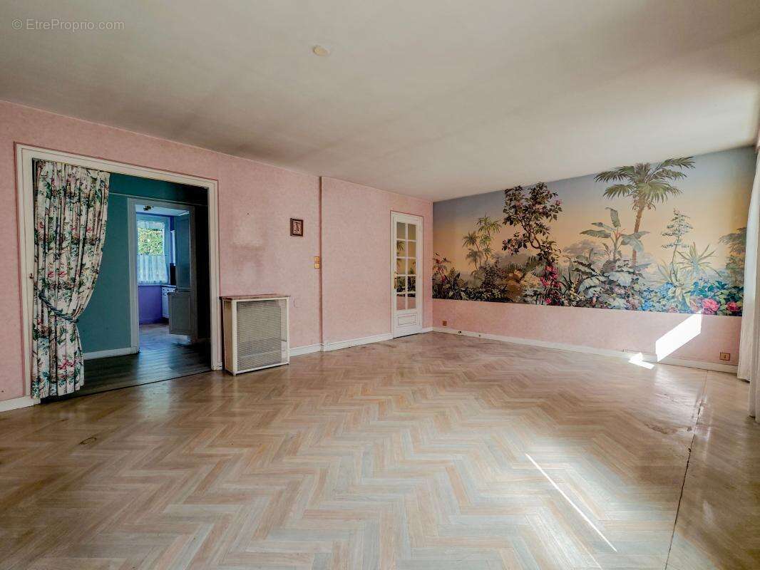 Appartement à LYON-8E