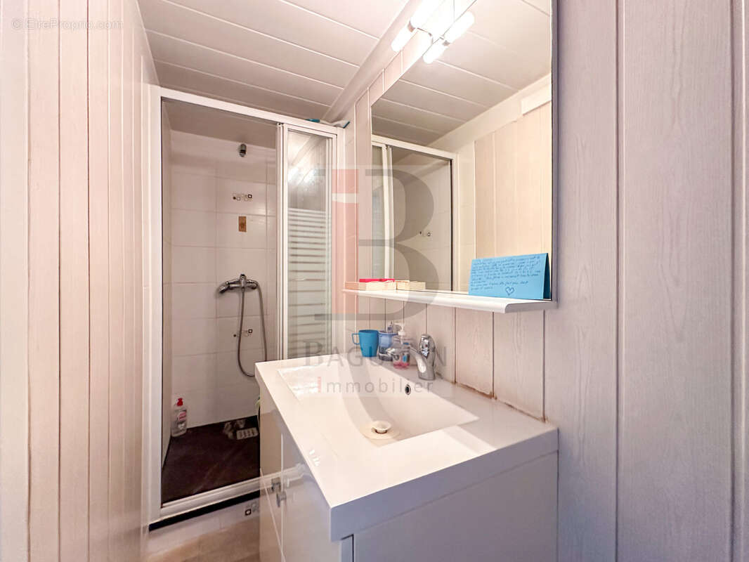 Appartement à FOURAS