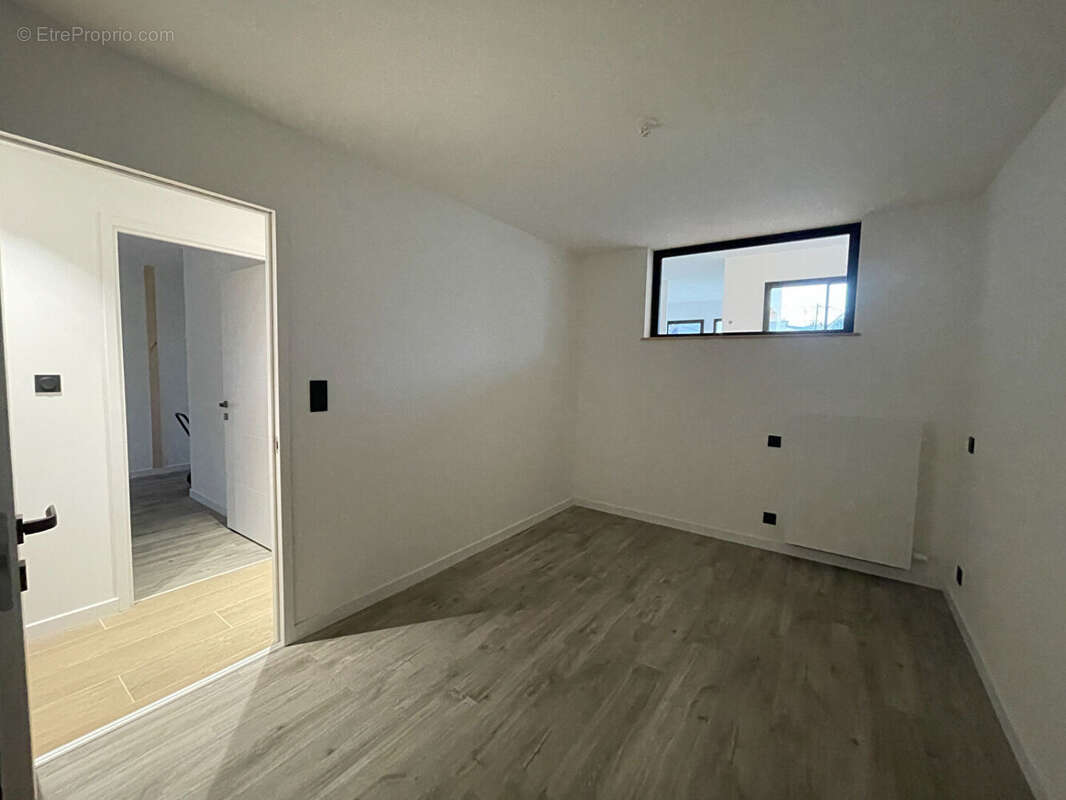 Maison à LE RELECQ-KERHUON