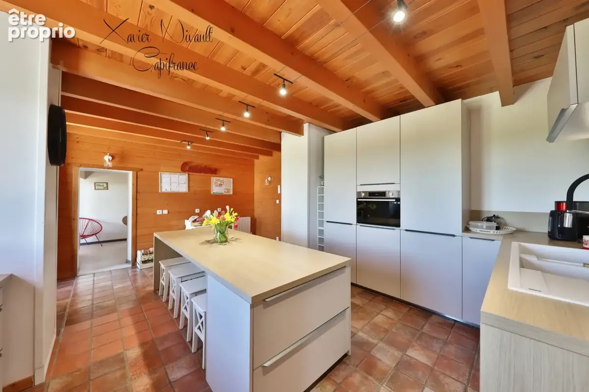 Maison à vendre 11 pièces proche de SAINT AMOUR (39) - photo 4
