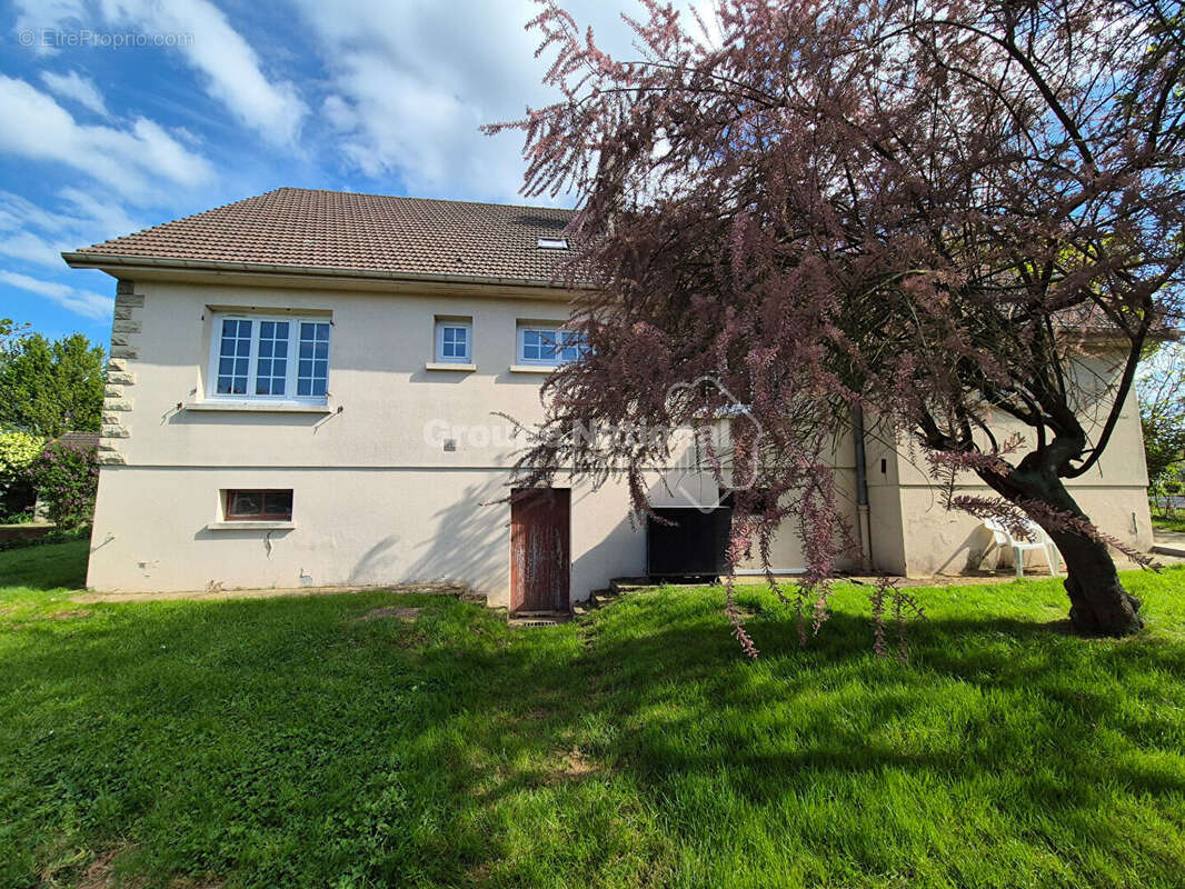 Maison à NOAILLES