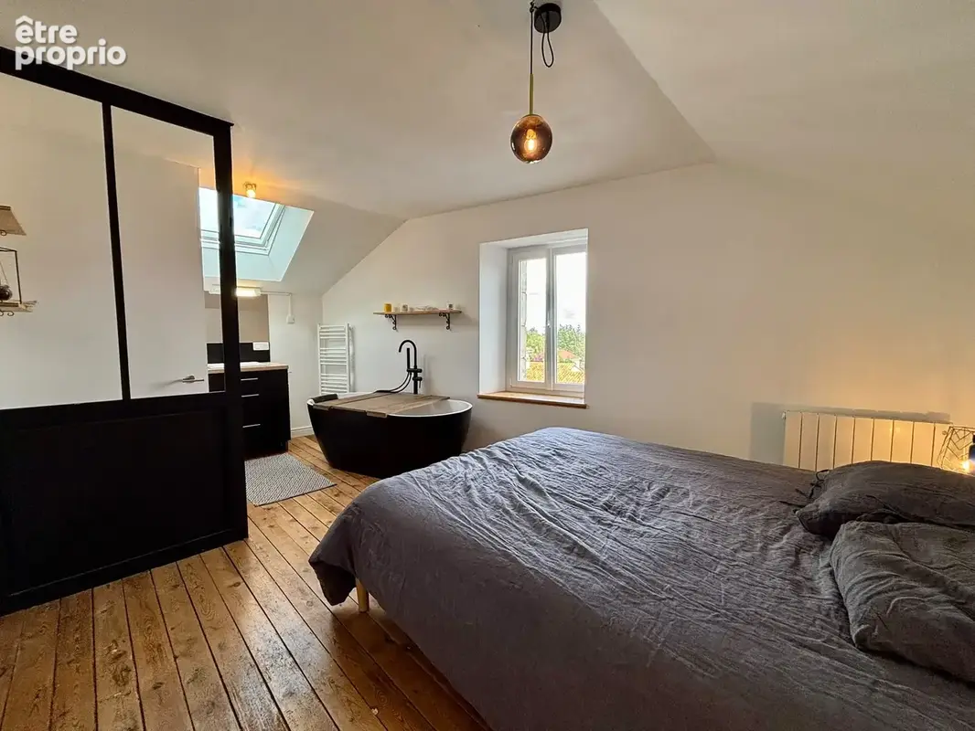 Maison de ville avec suite parentale et cave — Saint-Benoît - photo 7