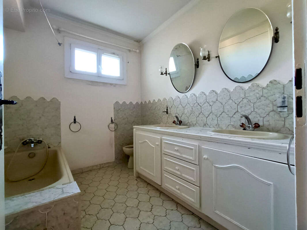 Appartement à LANCON-PROVENCE