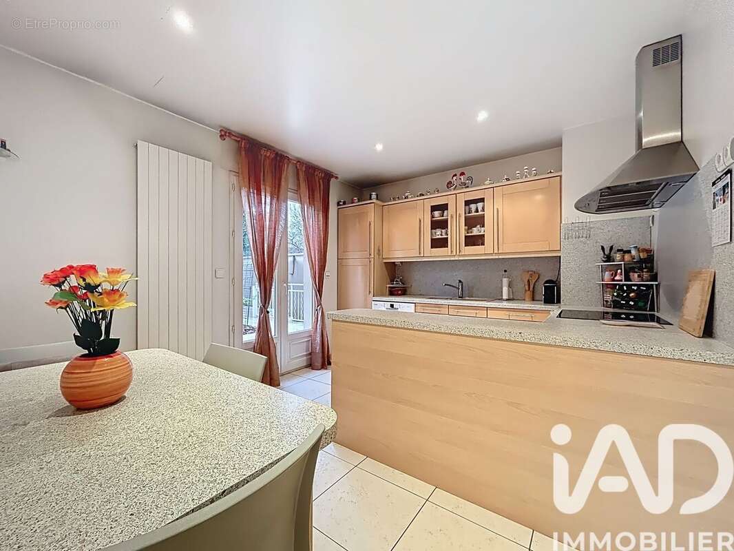 Photo 6 - Maison à CHENNEVIERES-SUR-MARNE