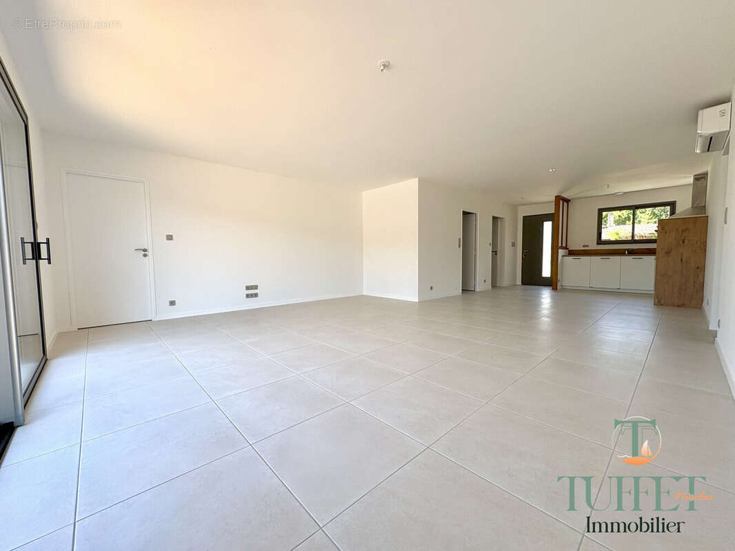 Maison 99 m² à Arvert  - photo 8