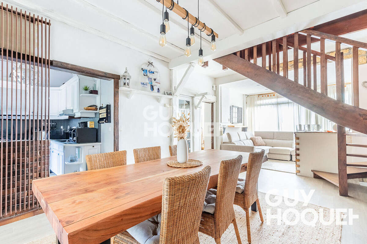 Maison à ATHIS-MONS