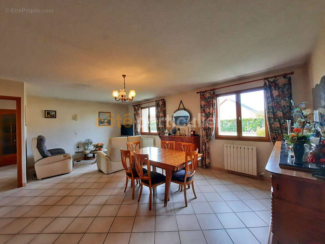 Maison à PETIT-NOIR