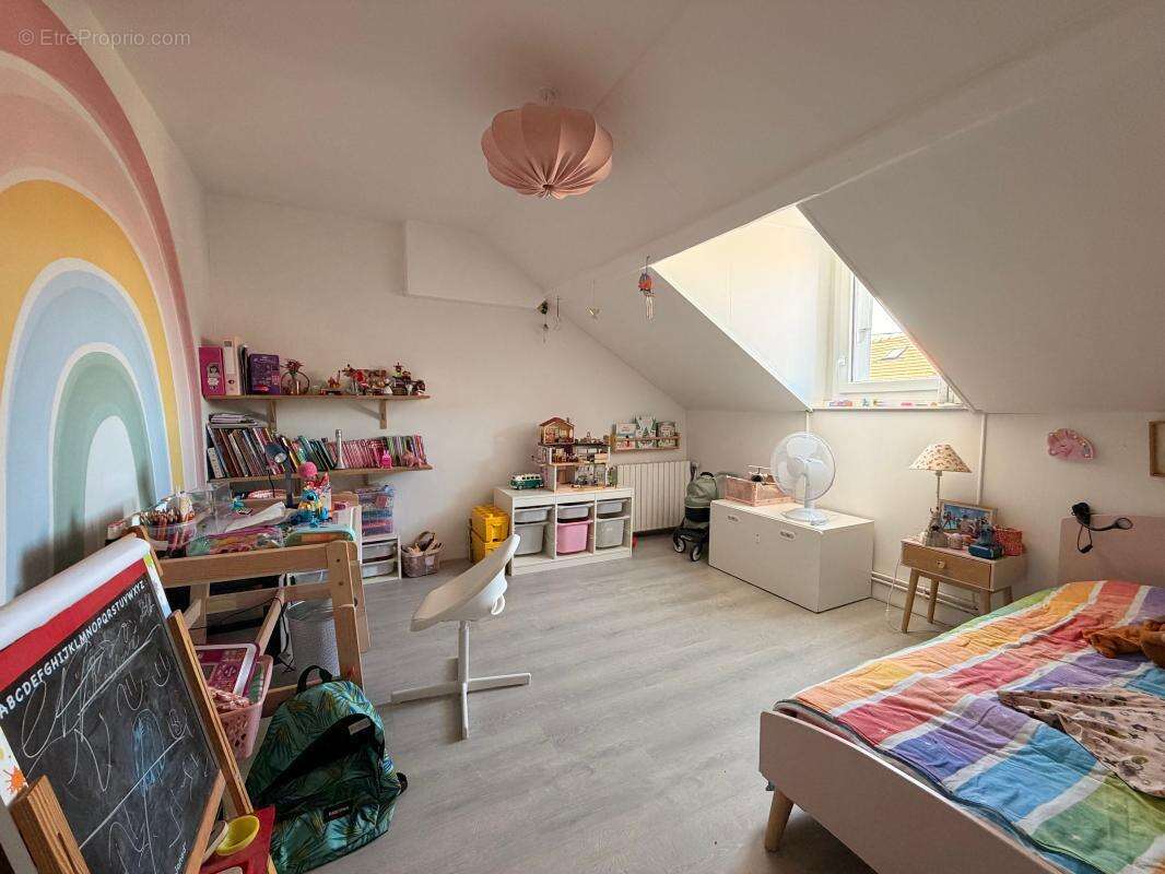 Chaleureuse, fonctionnelle, prête à vivre - MARGNY LES COMPIEGNE - photo 11