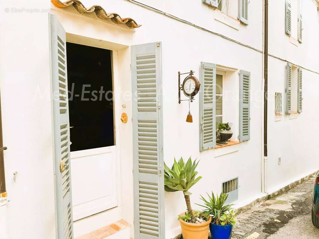 Appartement à LA GARDE-FREINET