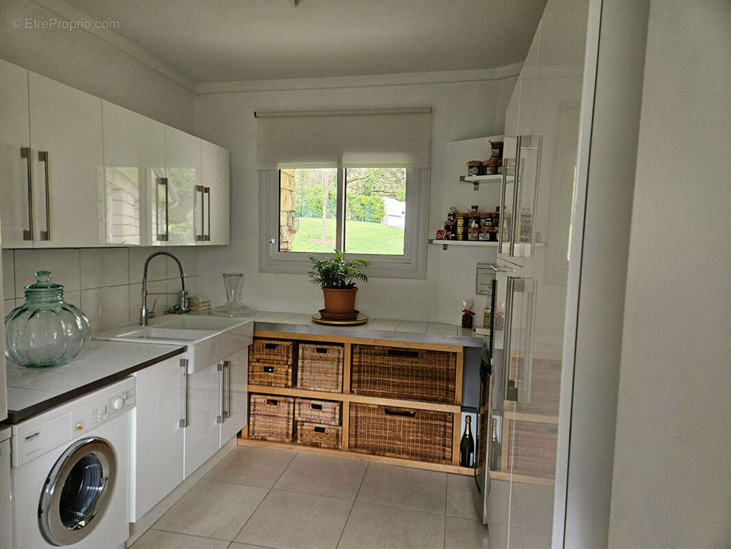 Maison à CRESPIERES