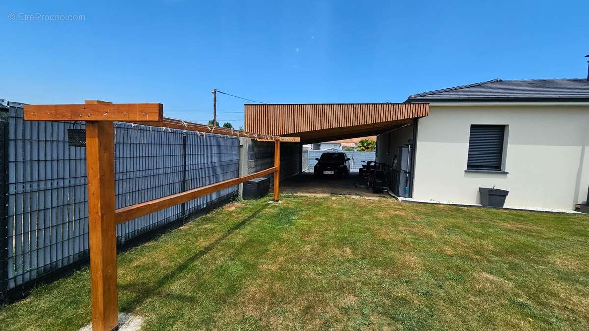 Maison à vendre 6 pièces avec jardin , garage et piscine OURSBELILLE (65) - photo 25