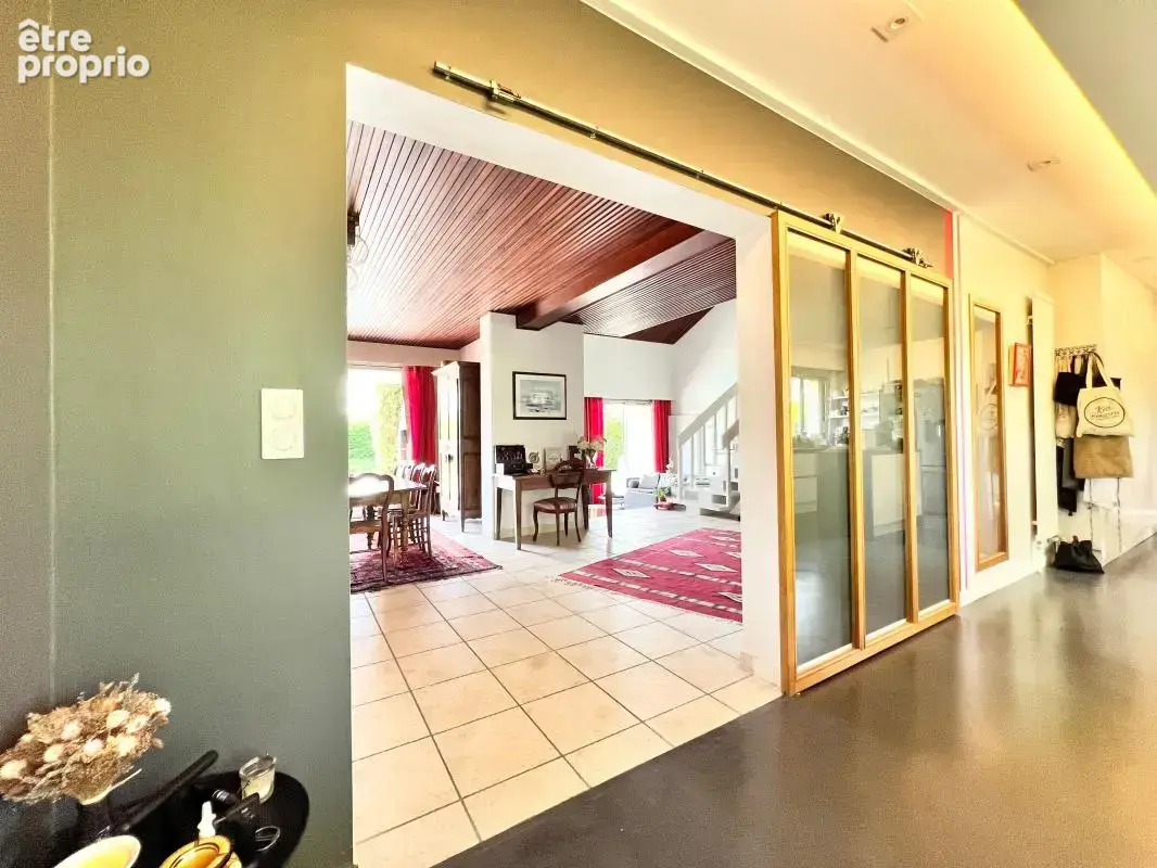 Maison d’architecte sur le secteur très prisé et résidentiel du Vernay - photo 8