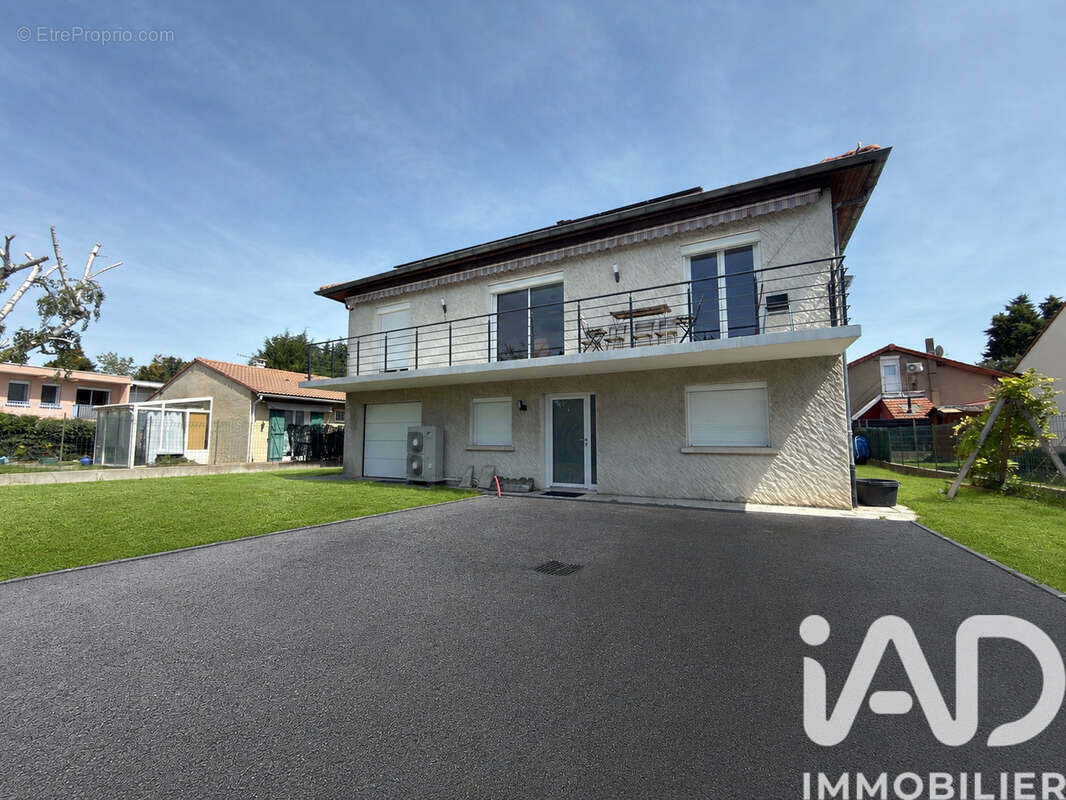 Photo 2 - Maison à AULNAT