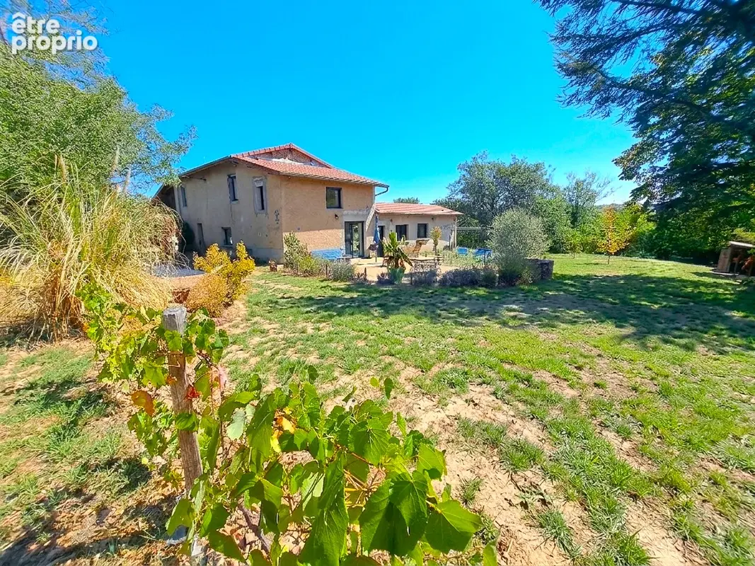 Maison à ORLIENAS