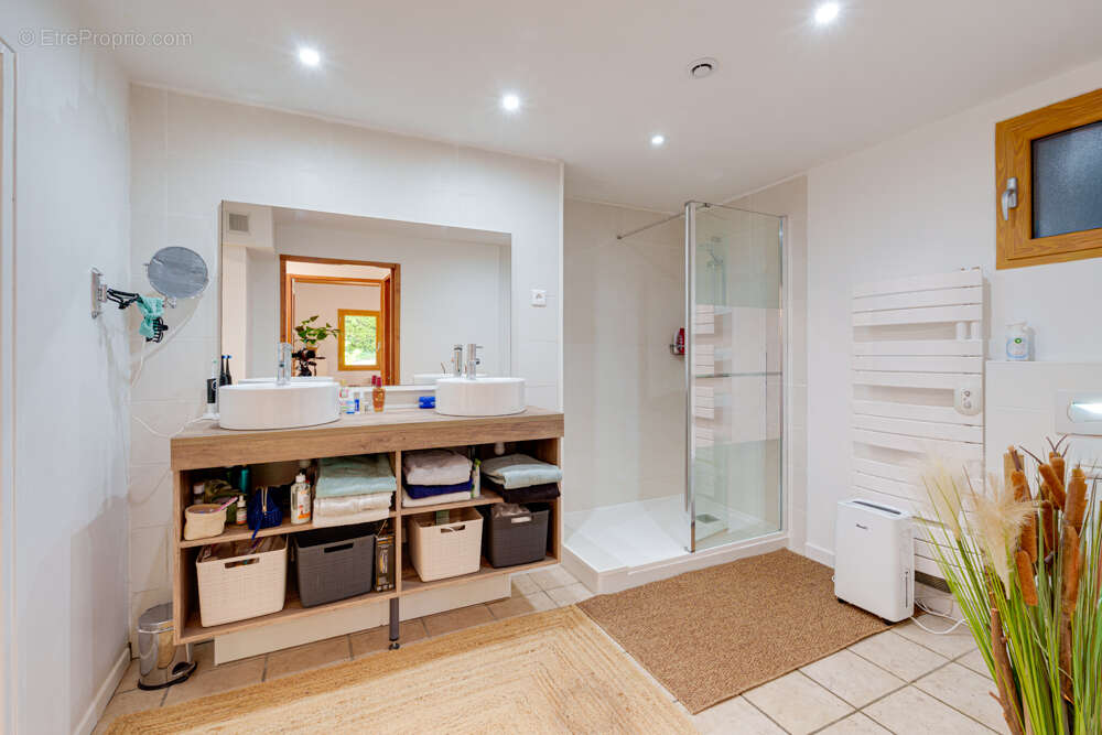 Appartement à EVIAN-LES-BAINS