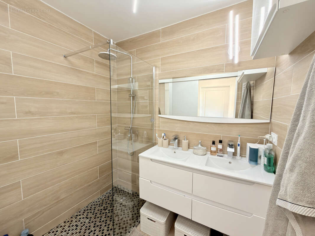 Appartement à SAINT-MAURICE