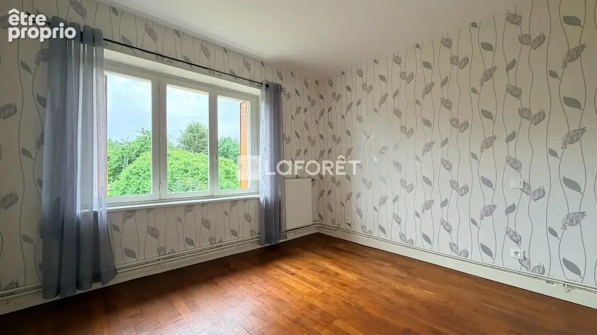 Varennes-en-argonne - 8 pièces - 176 m² - photo 12